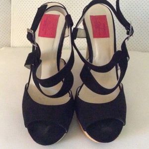 RFH black sandal w/multi color heel